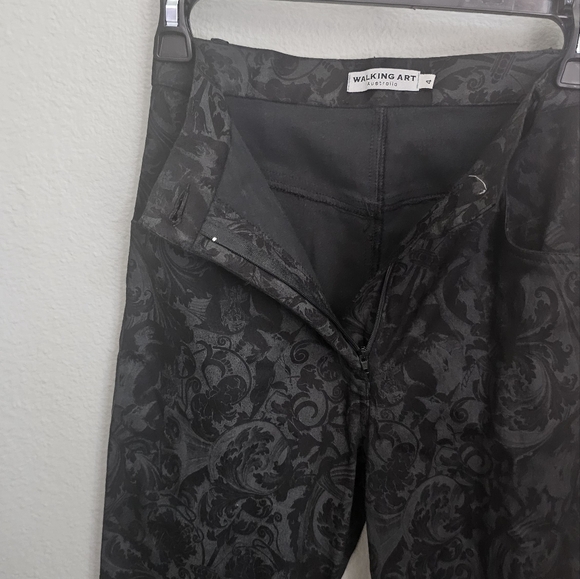 Black scroll print high rise jeans jeggings size 4 - Picture 3 of 6